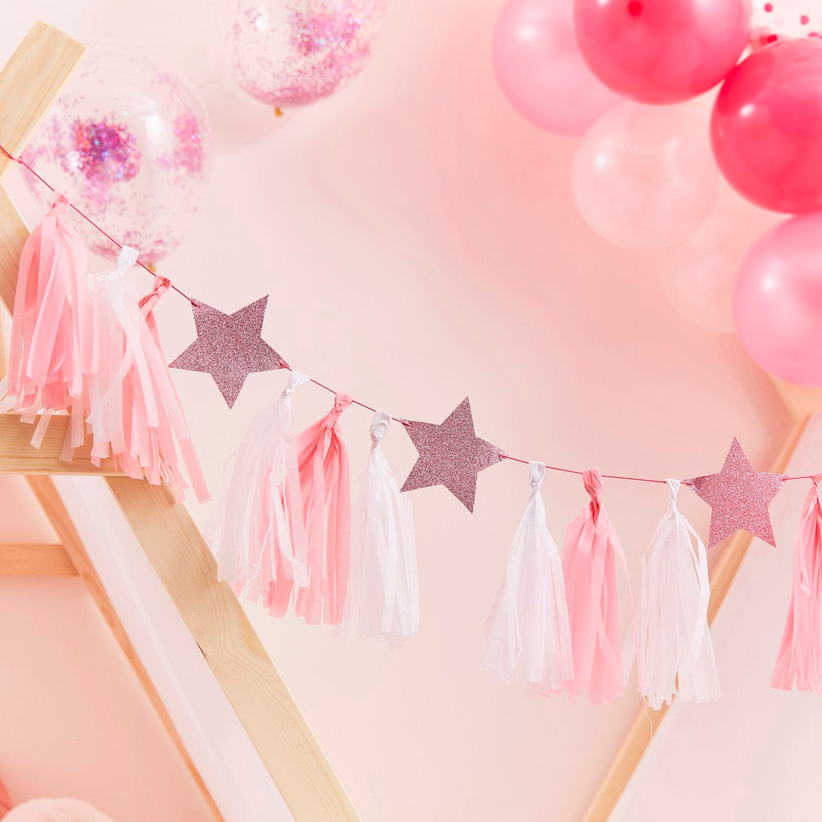 Ginger Ray Pink Tassel Garland with Pink Glitter Stars